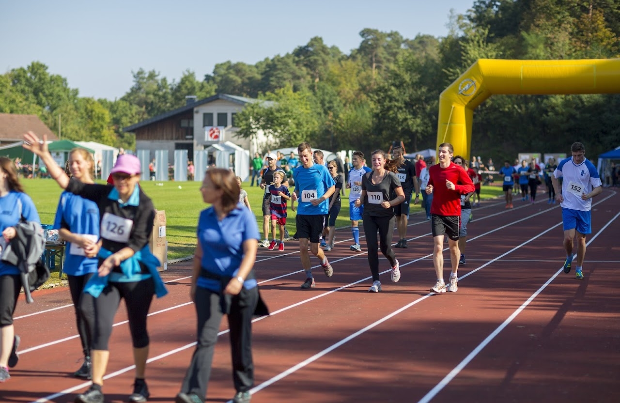 Bild vom 9. Benefizlauf im Jahr 2016. Dies ist das 3. Bild.